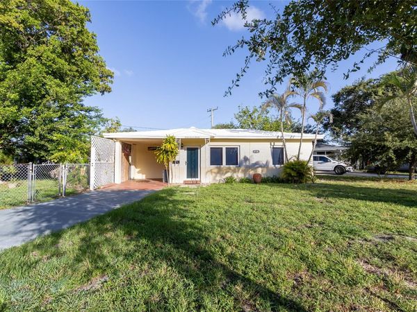 4720 N Andrews Avenue, Oakland Park, FL 33309
