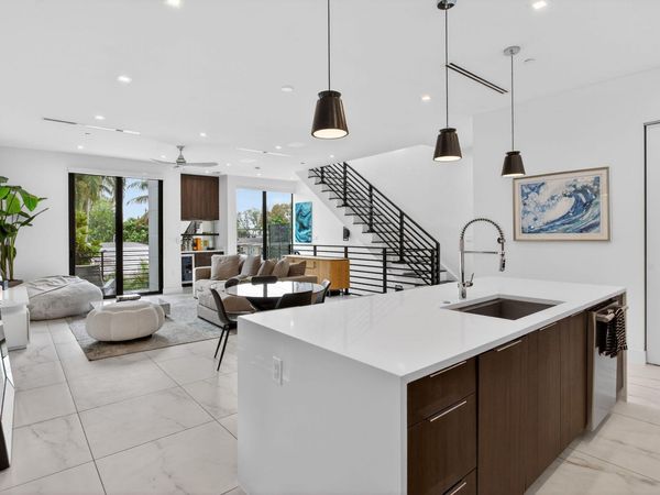 1044 N VICTORIA PARK Road, Fort Lauderdale, FL 33304