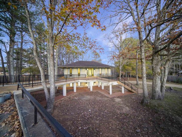 2040 Paul Edmondson Dr, Iuka, MS 38852