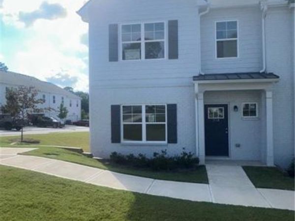 1918 Christine Way , Unit 112, Conyers, GA 30013
