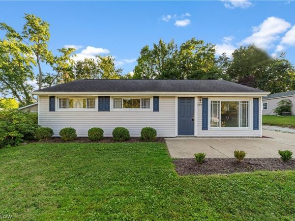 1744 Westwood Drive , Twinsburg, OH 44087