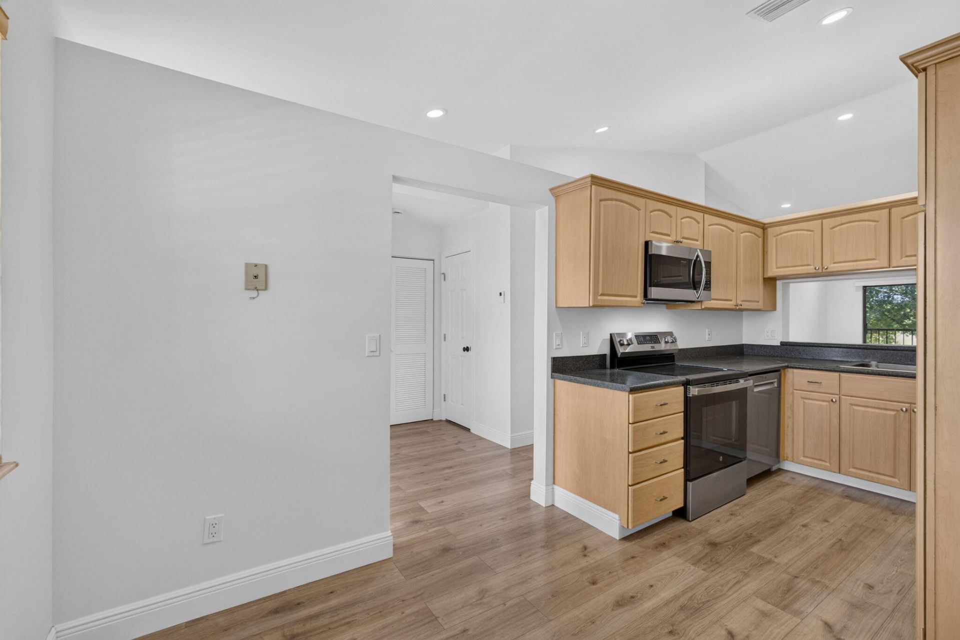 1112 Keystone Drive, Unit E, Jupiter, FL 33458 Photo