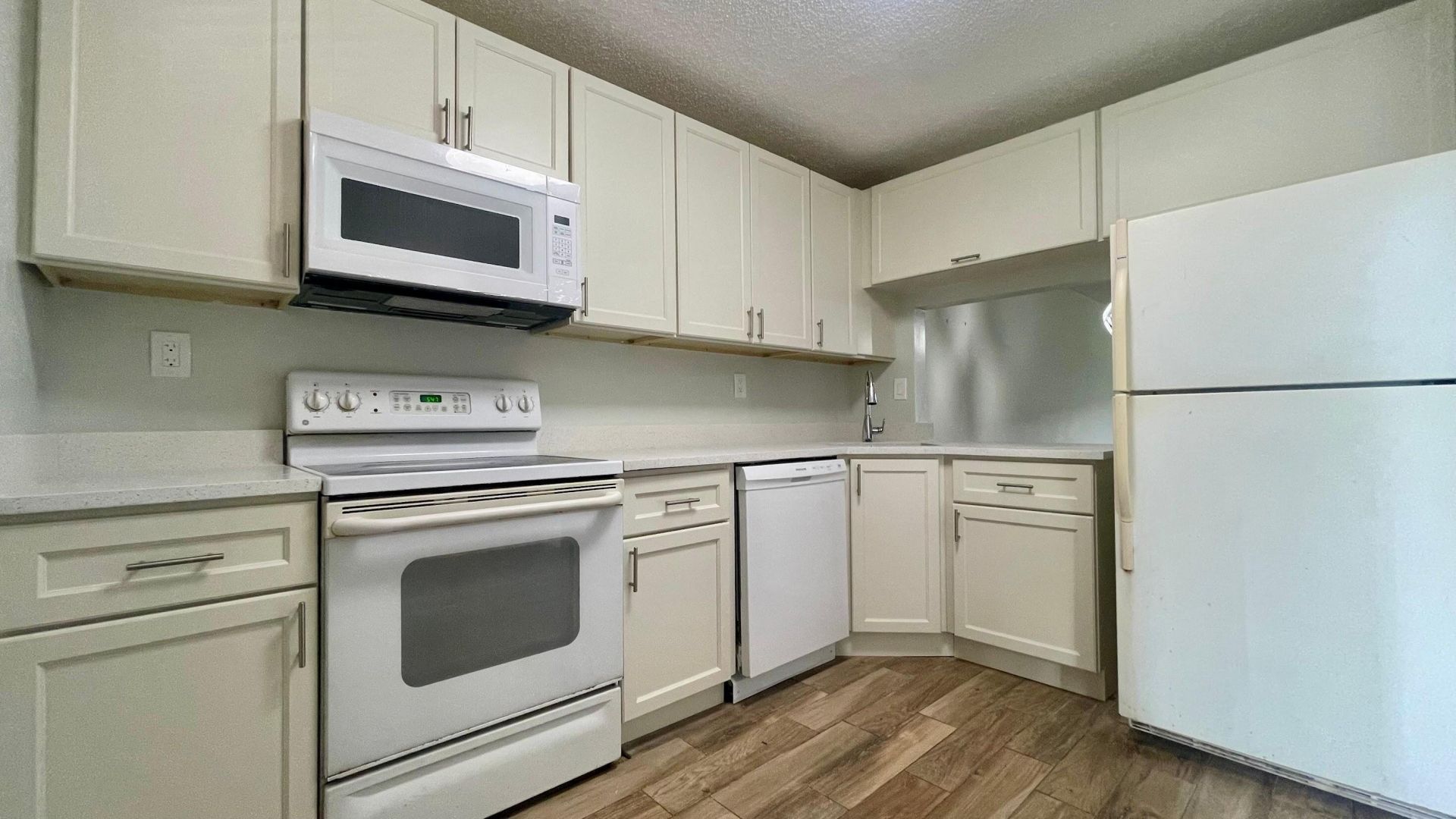 1801 NW 75th Avenue, Unit 211, Plantation, FL 33313 Photo