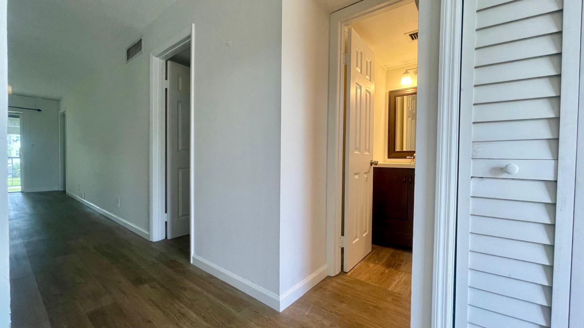 1801 NW 75th Avenue, Unit 211, Plantation, FL 33313 Photo