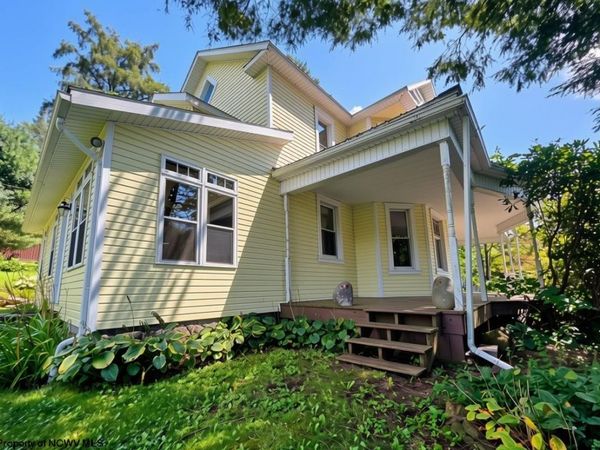 604 W High Street, Terra Alta, WV 26764