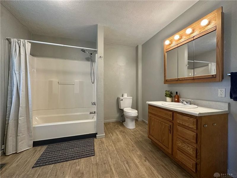 525 Sater Street, Greenville, OH 45331 Photo 9