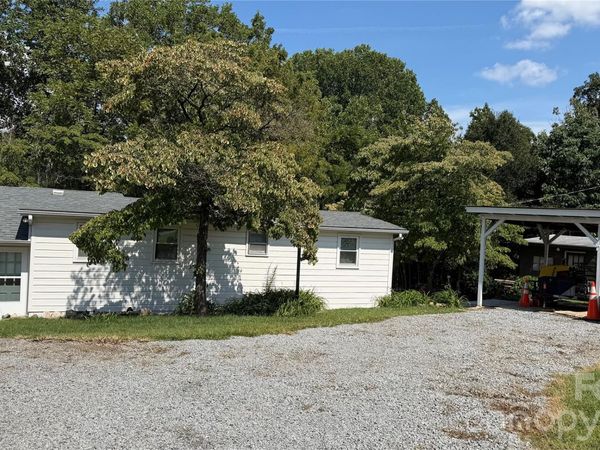 209 Auten Circle, Mount Holly, NC 28120