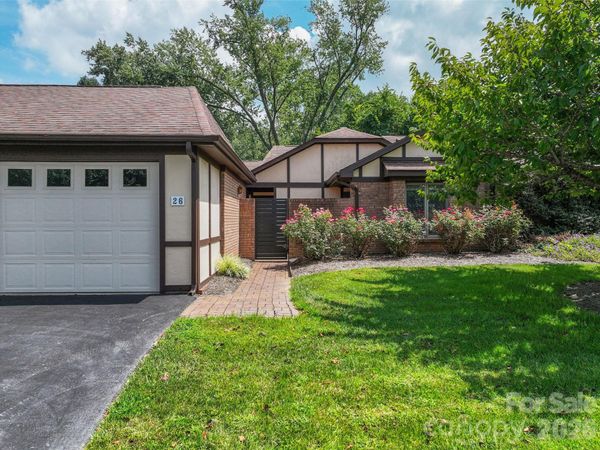 26 Lodge Lane , Waynesville, NC 28786