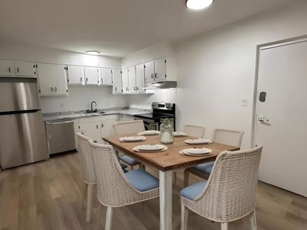 31 Vine St, Unit 10, Weymouth, MA 02188