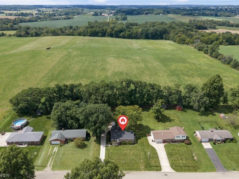 1375 Schrader Road, North Lawrence, OH 44666 Photo 2