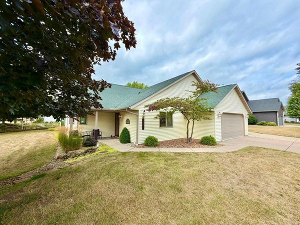 2520 Sunny Meadow Lane , Red Wing, MN 55066