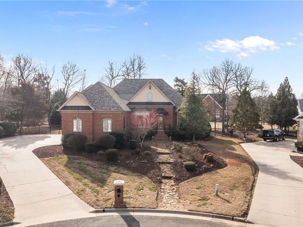 3340 Waterford Place , Burlington, NC 27215