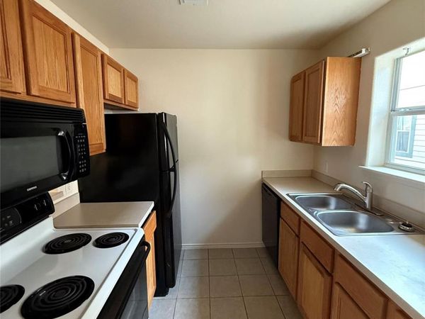 900 Pecan ST, Unit 203, Blanco, TX 78606