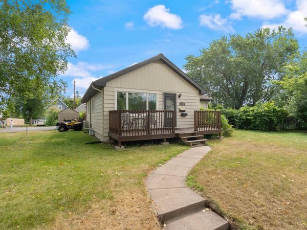 1122 105th Ave W, Duluth, MN 55808
