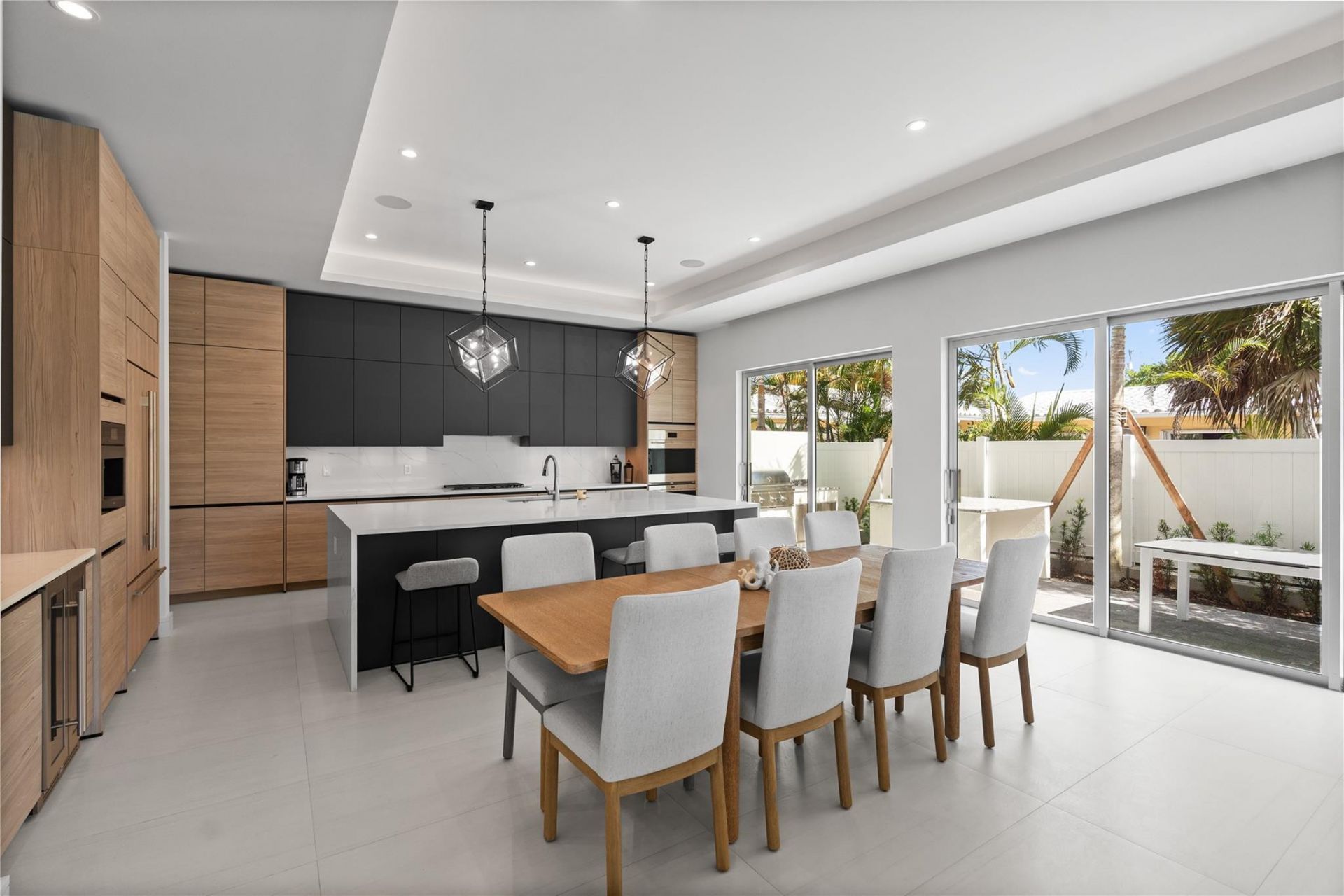 221 Shore Court, Lauderdale by the Sea, FL 33308 Photo