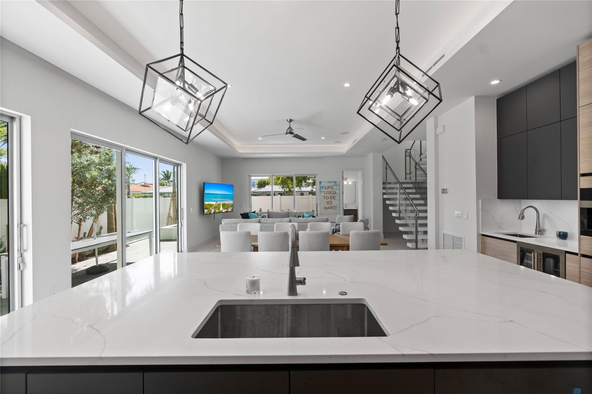 221 Shore Court, Lauderdale by the Sea, FL 33308 Photo