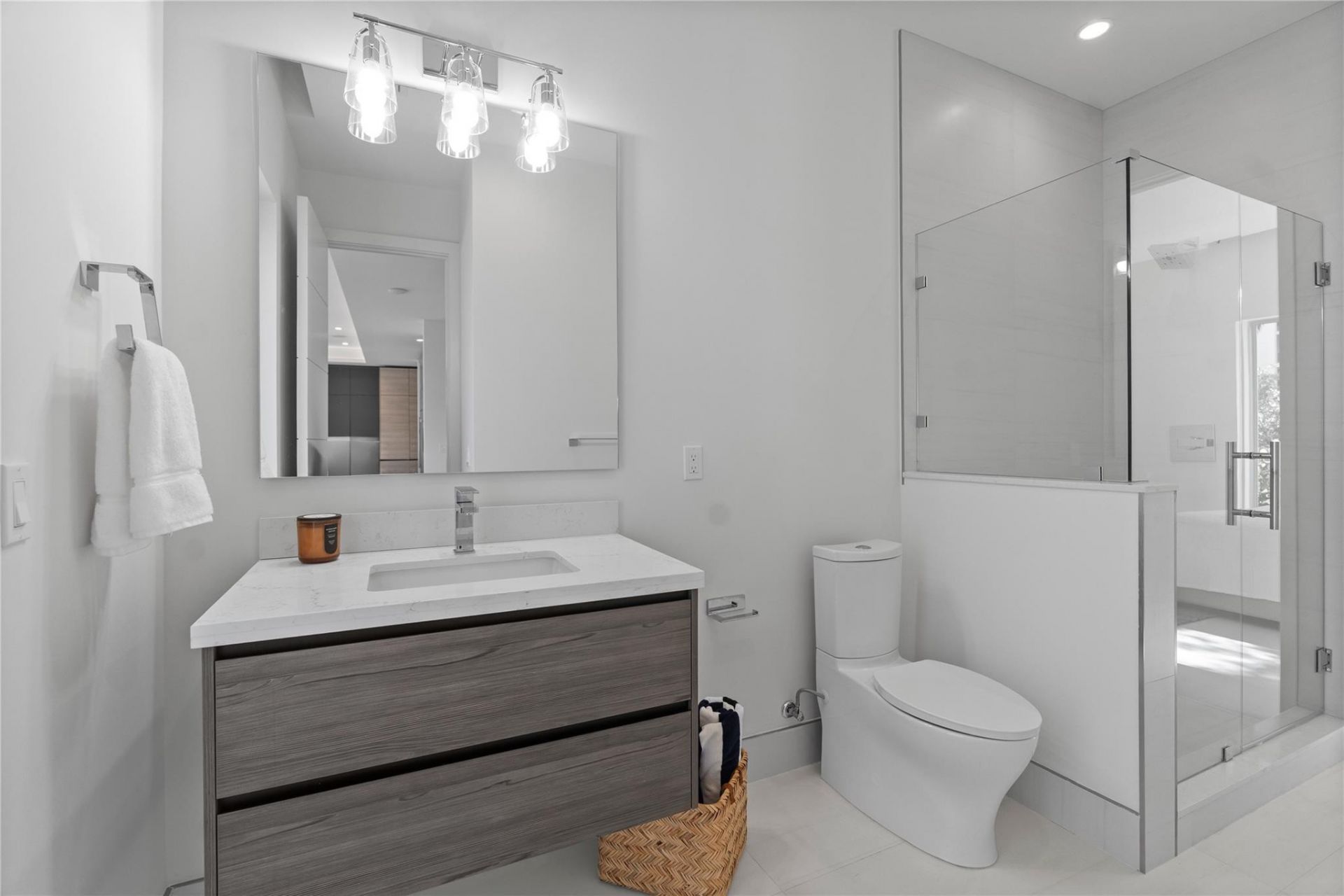 221 Shore Court, Lauderdale by the Sea, FL 33308 Photo