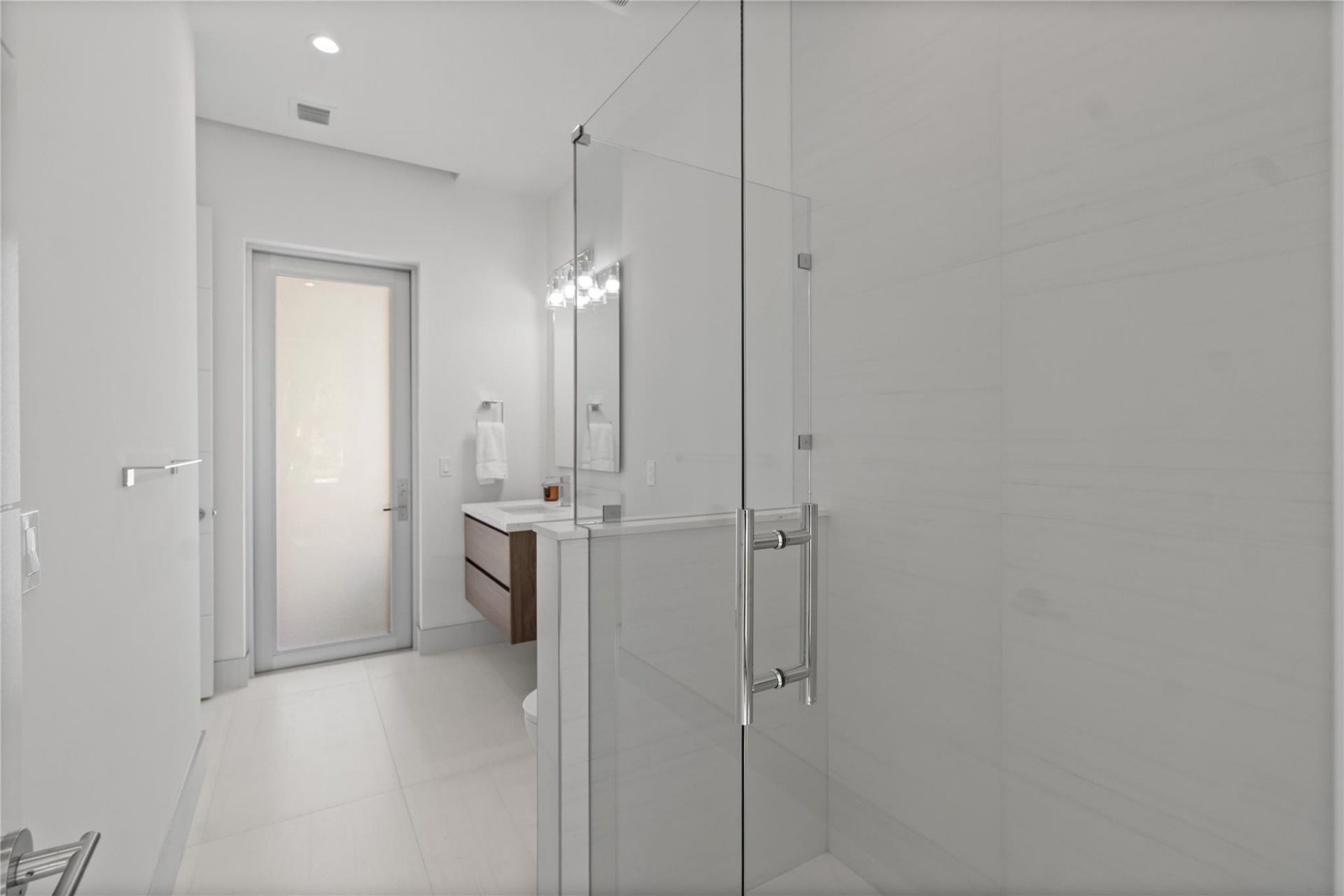 221 Shore Court, Lauderdale by the Sea, FL 33308 Photo