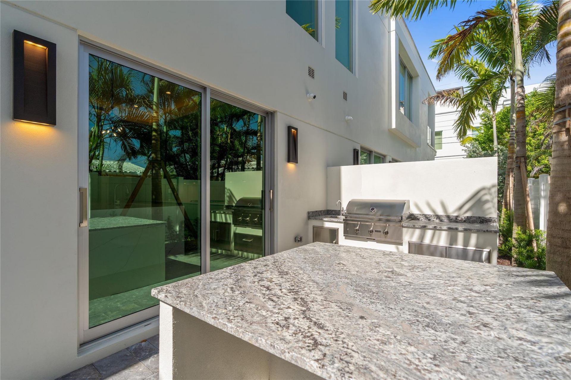 221 Shore Court, Lauderdale by the Sea, FL 33308 Photo