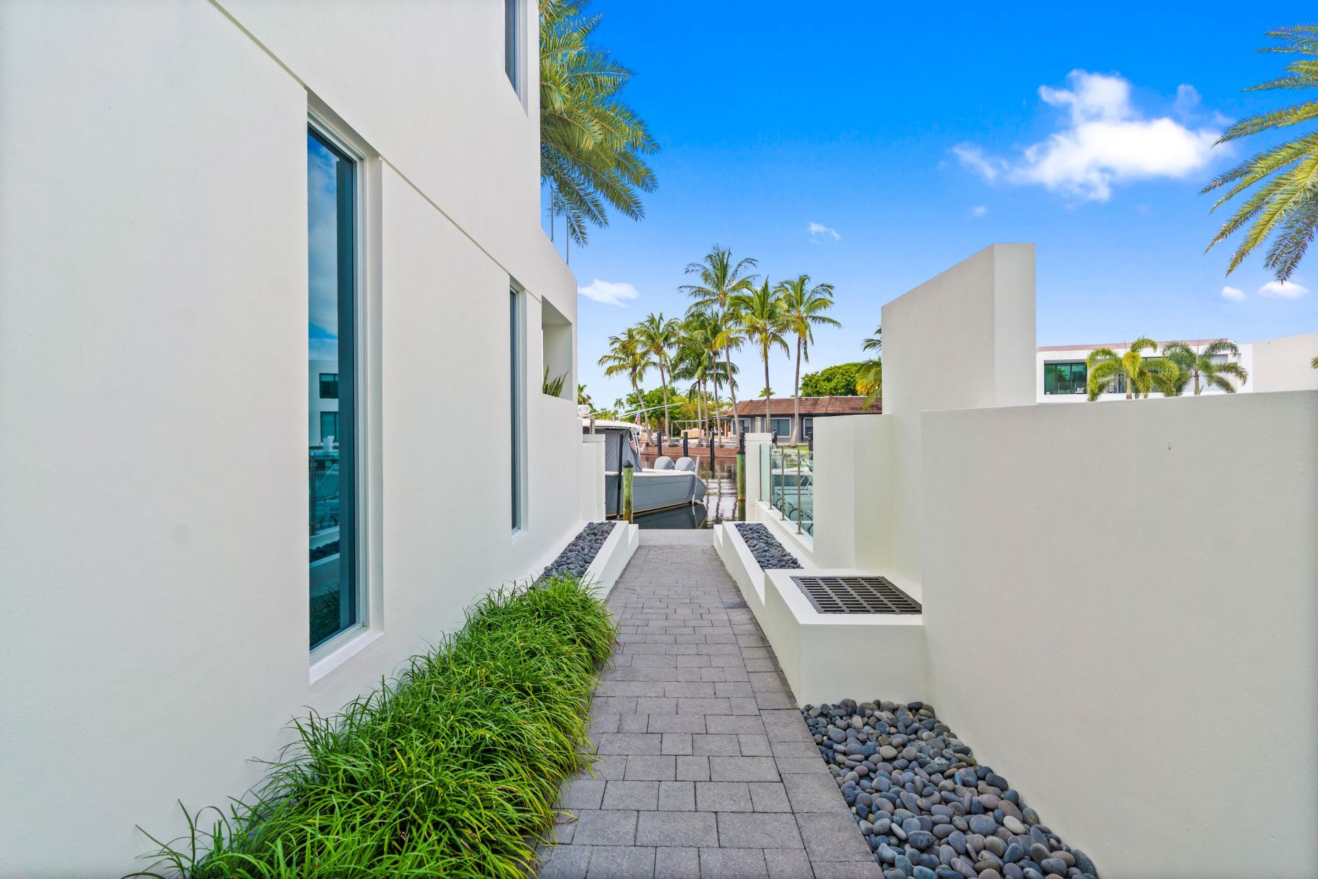 221 Shore Court, Lauderdale by the Sea, FL 33308 Photo