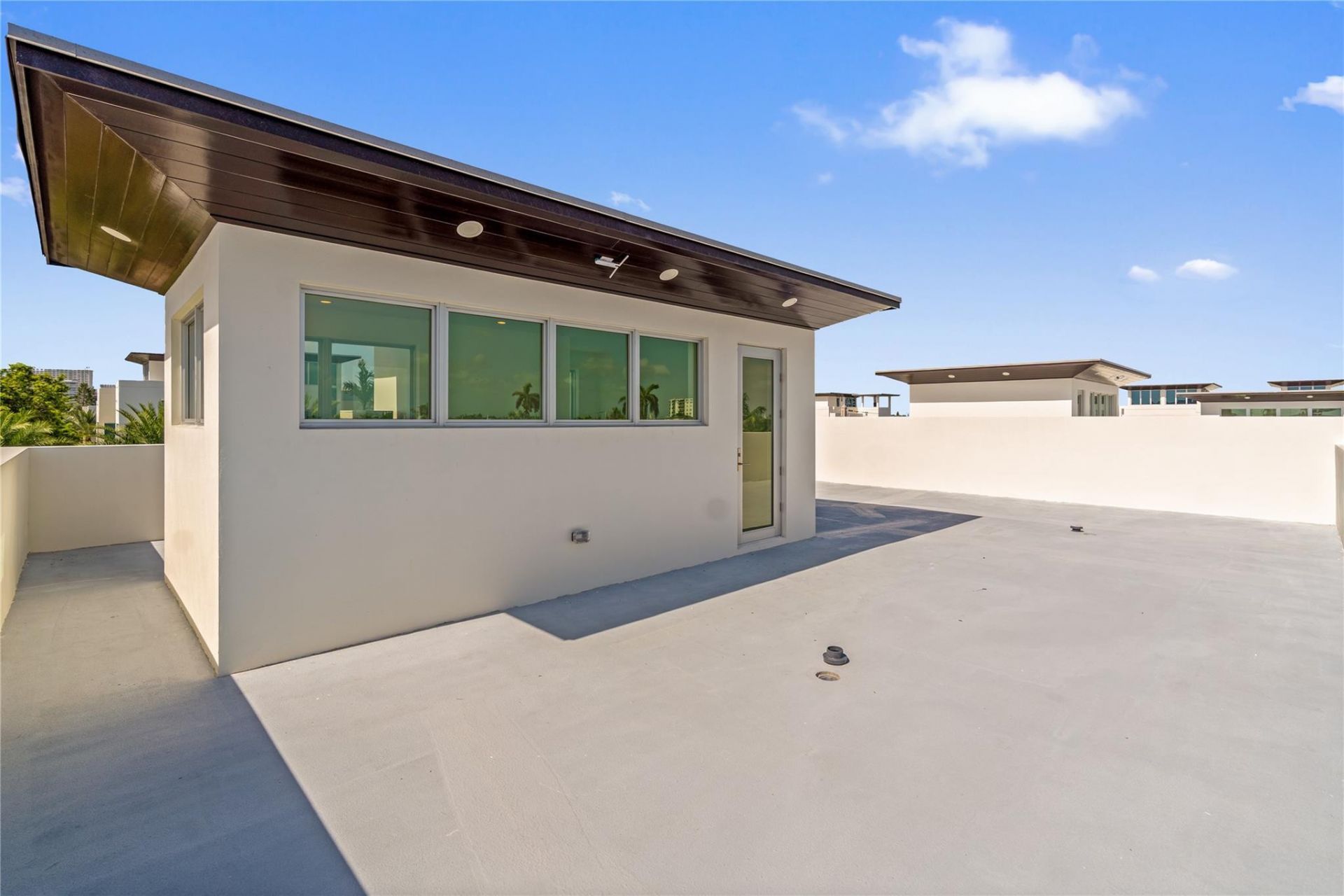 221 Shore Court, Lauderdale by the Sea, FL 33308 Photo