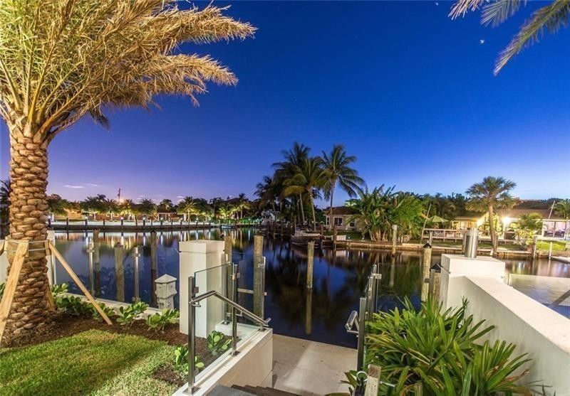 221 Shore Court, Lauderdale by the Sea, FL 33308 Photo