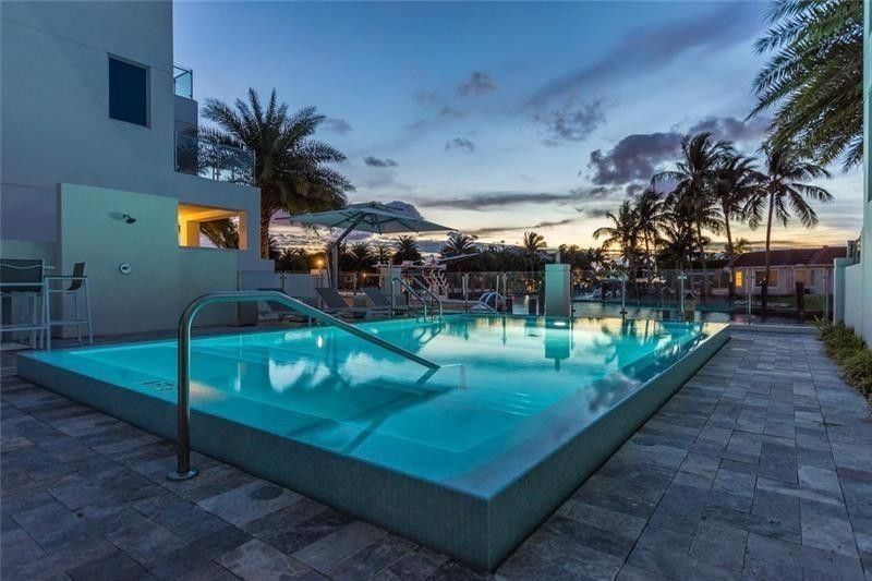 221 Shore Court, Lauderdale by the Sea, FL 33308 Photo