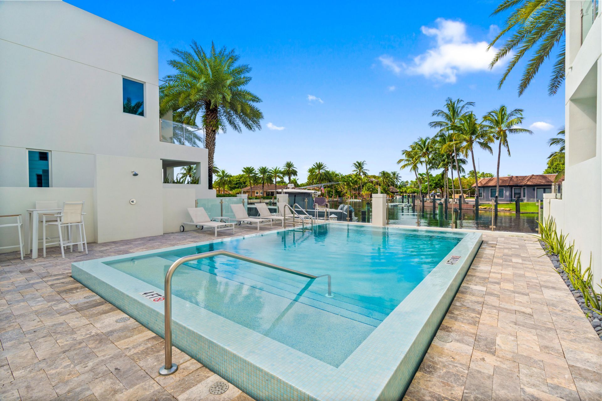 221 Shore Court, Lauderdale by the Sea, FL 33308 Photo