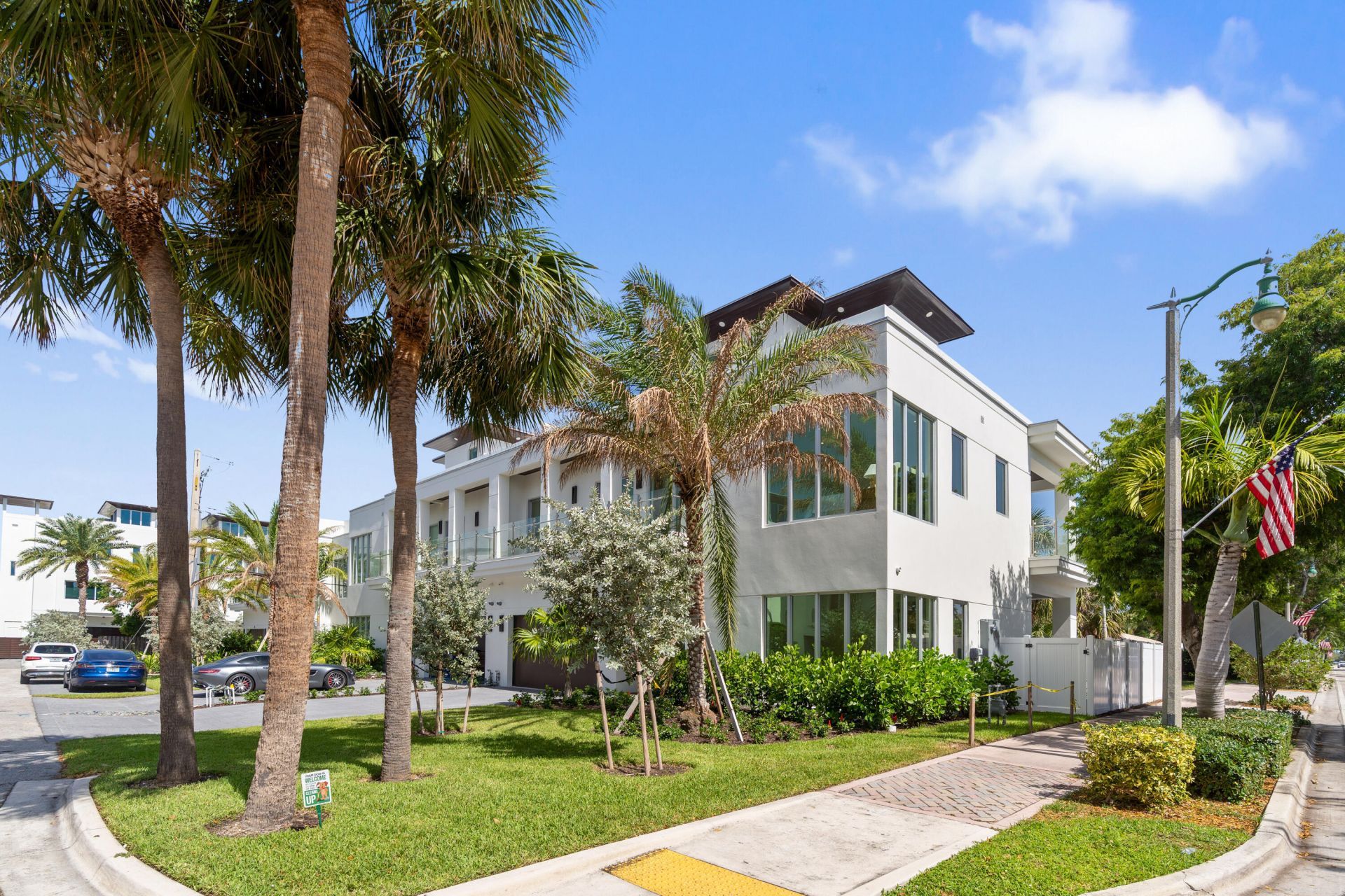 221 Shore Court, Lauderdale by the Sea, FL 33308 Photo
