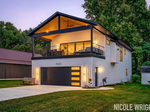 11828 Lakeridge Drive, Wayland, MI 49348