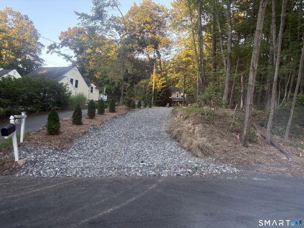 15 Bittersweet , Burlington, CT 06013