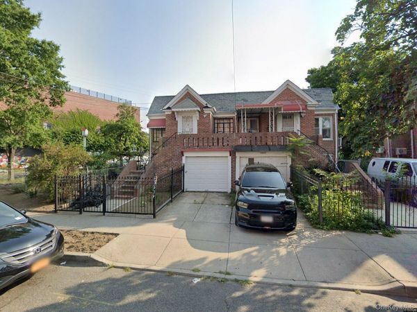 4805 Poyer Street , Elmhurst, NY 11373