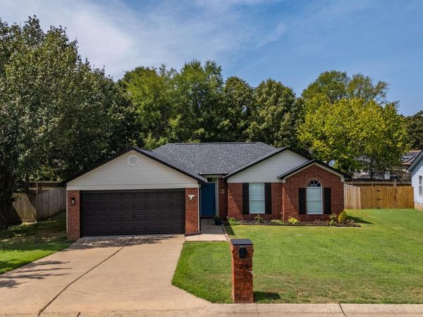 43 Meadow Ridge Loop, Maumelle, AR 72113