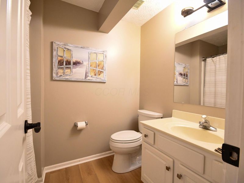 5891 Oak Path Lane , Columbus, OH 43213 Photo 25
