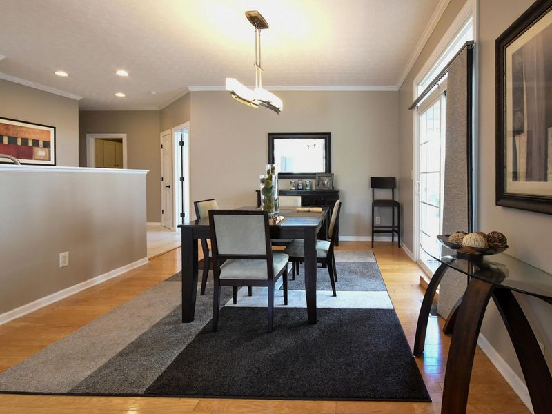 5891 Oak Path Lane , Columbus, OH 43213 Photo 7