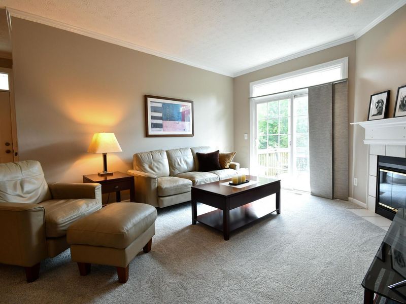 5891 Oak Path Lane , Columbus, OH 43213 Photo 9