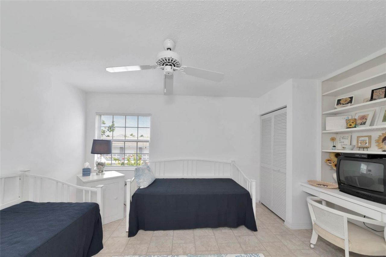 1249 Edgewater Circle , Unit 73, Bradenton, FL 34209 Photo