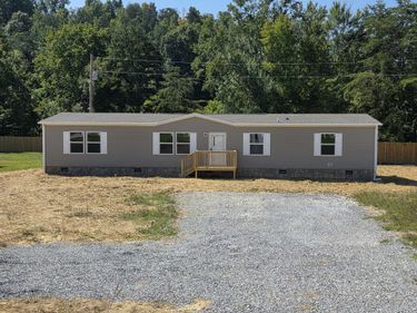 3998 Kentucky 830 , Gray, KY 40734