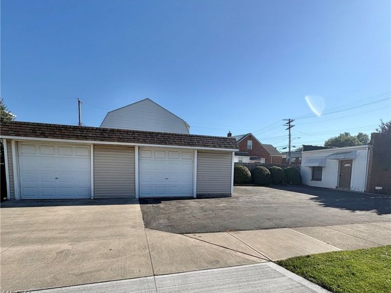 5255 State Road, Parma, OH 44134 Photo 17