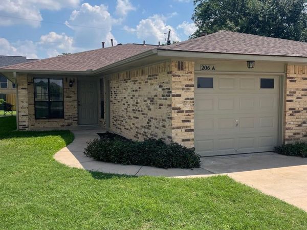 206 E Walter ST , Unit A, Pflugerville, TX 78660