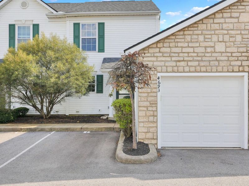 4693 Athalia Drive, Unit 23D, Columbus, OH 43228 Photo 1