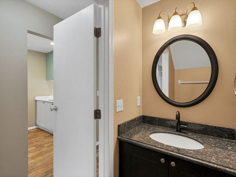 4693 Athalia Drive, Unit 23D, Columbus, OH 43228 Photo 14