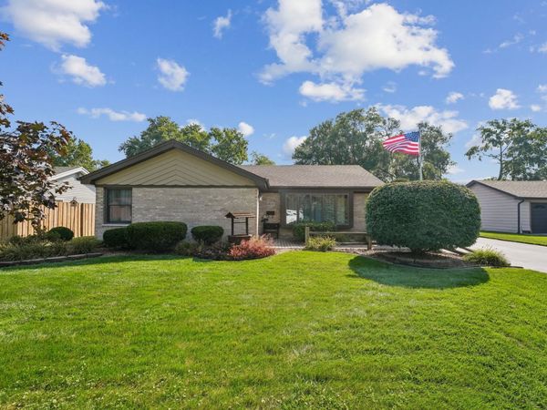 11537 S Natchez Avenue , Worth, IL 60482
