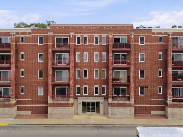 6238 W 26TH Street, Unit 503, Berwyn, IL 60402
