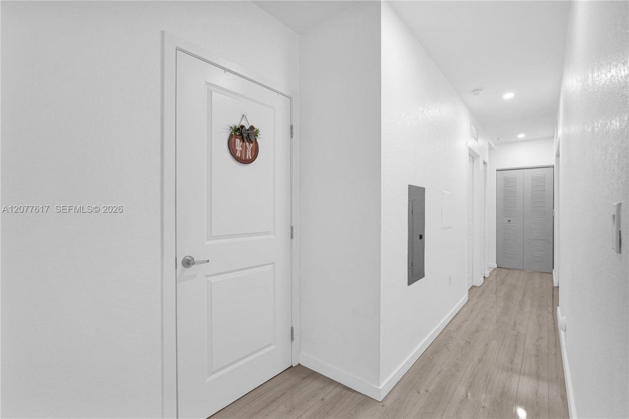 15600 SW 136th St , Unit 102, Miami, FL 33196 Photo