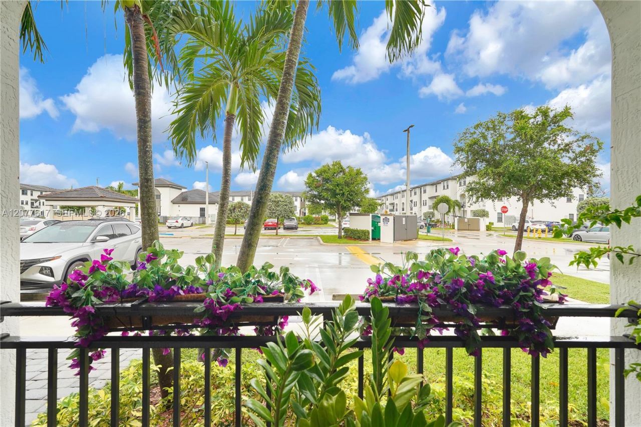 15600 SW 136th St , Unit 102, Miami, FL 33196 Photo