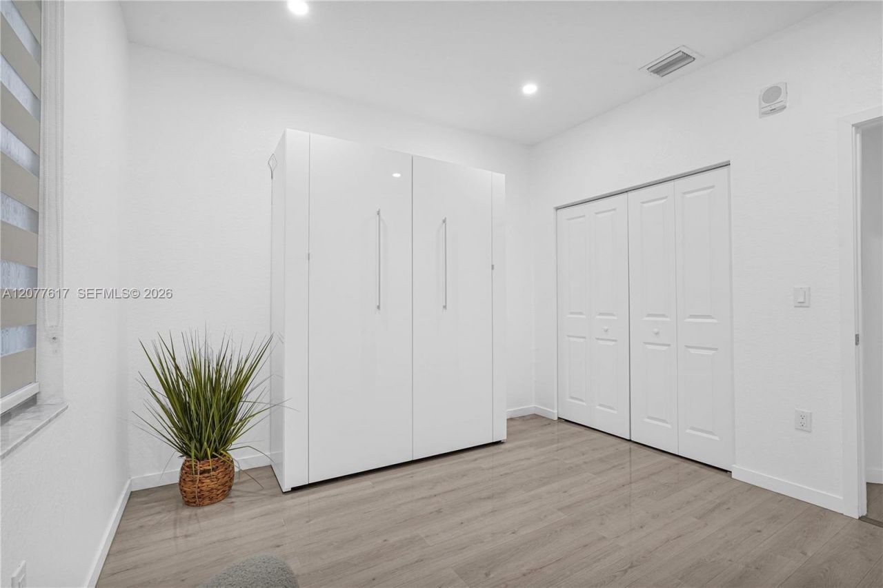 15600 SW 136th St , Unit 102, Miami, FL 33196 Photo
