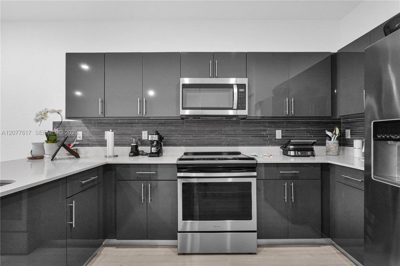 15600 SW 136th St , Unit 102, Miami, FL 33196 Photo