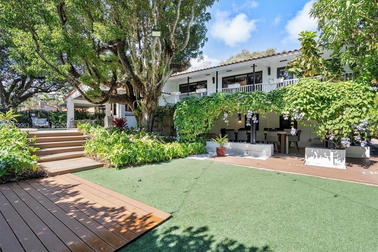 652 NE 105th St , Miami Shores, FL 33138 Photo