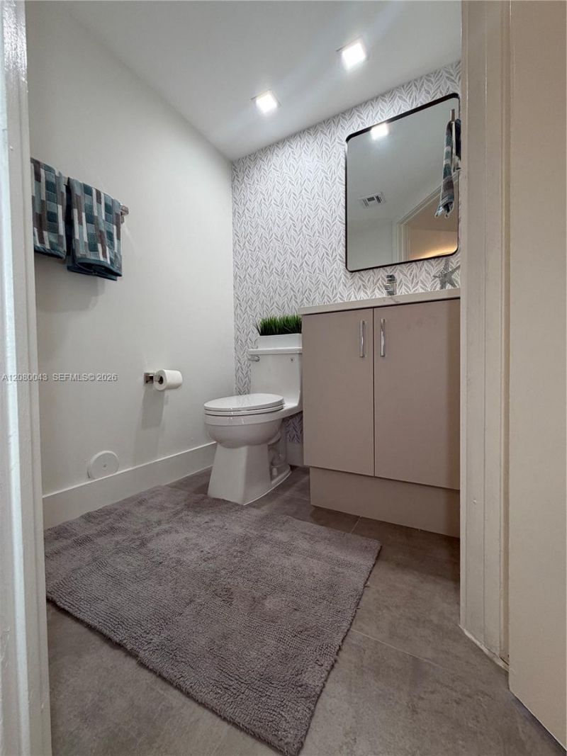 15535 N Miami Lakeway N , Unit 107, Miami Lakes, FL 33014 Photo